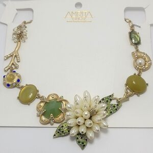 *NWT* Amrita Singh Tuberose Necklace